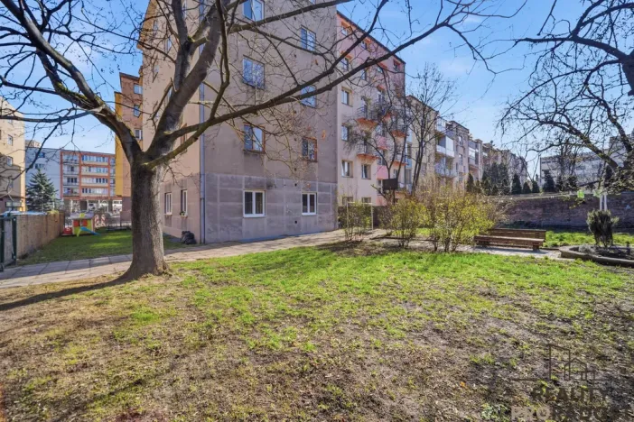 Prodej bytu 3+1, Pardubice - Zelené Předměstí, Sladkovského, 85 m2