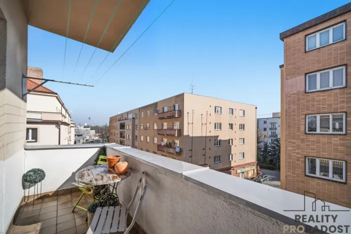 Prodej bytu 3+1, Pardubice - Zelené Předměstí, Sladkovského, 85 m2