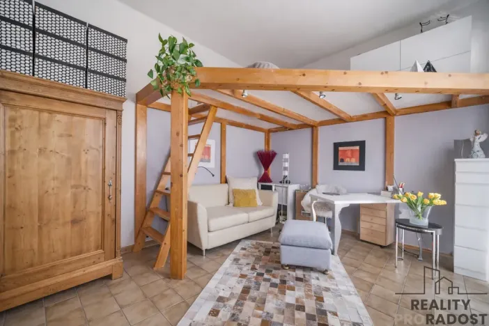 Prodej bytu 3+1, Pardubice - Zelené Předměstí, Sladkovského, 85 m2