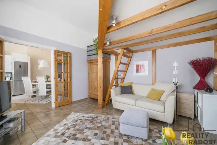 Prodej bytu 3+1, Pardubice - Zelené Předměstí, Sladkovského, 85 m2