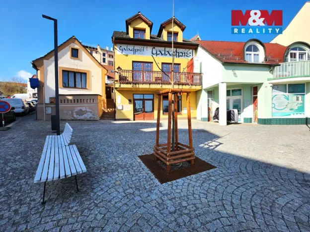 Prodej obchodního prostoru, Kladno, Dr. Vrbenského, 120 m2