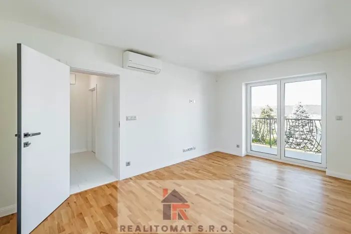 Prodej kanceláře, Praha - Komořany, Pod lesem, 440 m2