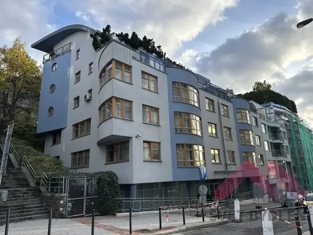 Pronájem bytu 2+kk, Praha - Žižkov, Jeseniova, 52 m2