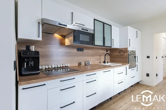 Prodej bytu 2+1, Příkazy, 56 m2