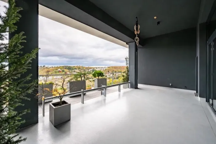 Prodej atypického bytu, Praha - Modřany, Československého exilu, 277 m2