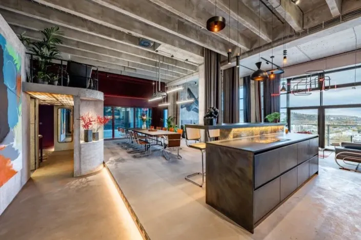 Prodej atypického bytu, Praha - Modřany, Československého exilu, 277 m2