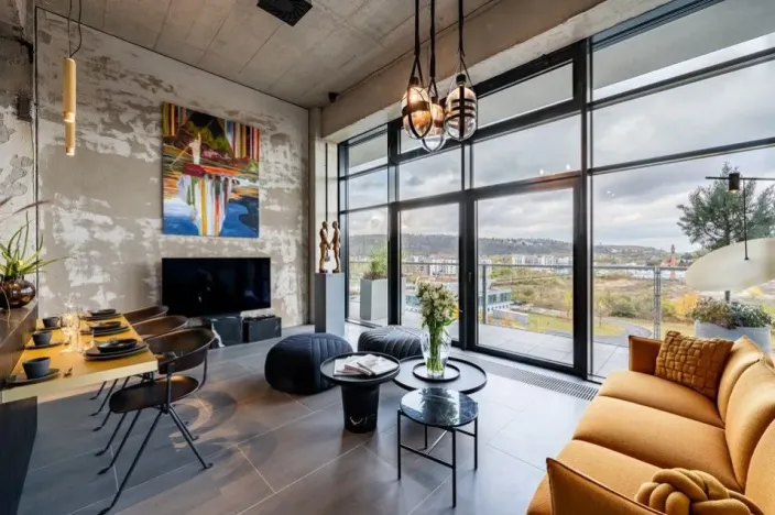 Prodej bytu 1+kk, Praha - Modřany, Československého exilu, 93 m2