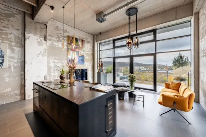 Prodej bytu 1+kk, Praha - Modřany, Československého exilu, 93 m2