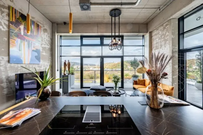 Prodej bytu 1+kk, Praha - Modřany, Československého exilu, 93 m2