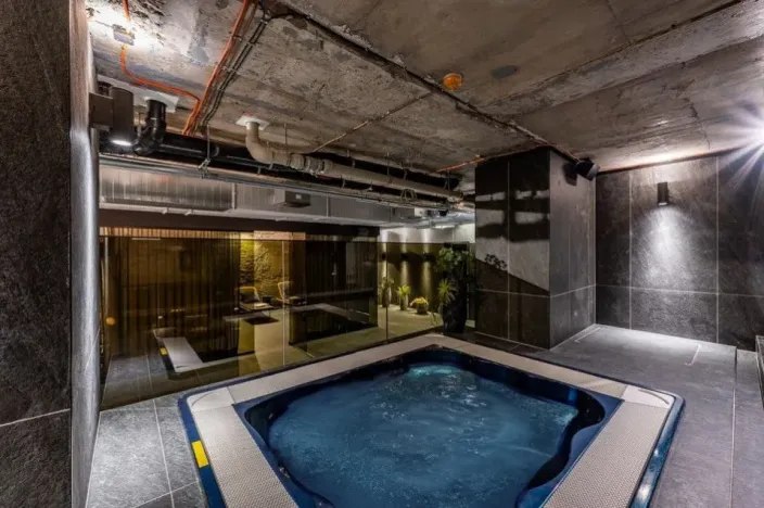 Prodej bytu 1+kk, Praha - Modřany, Československého exilu, 93 m2