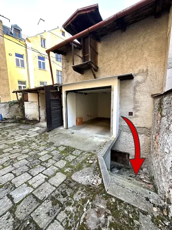 Prodej garáže, Karlovy Vary, Svahová, 100 m2