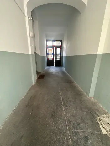 Prodej garáže, Karlovy Vary, Svahová, 100 m2