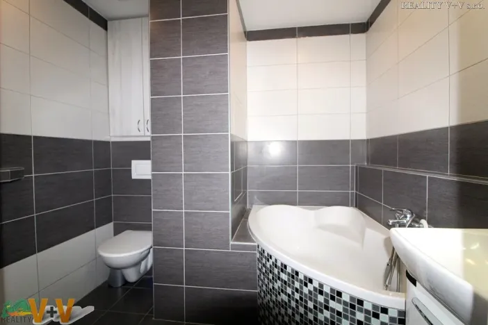 Pronájem bytu 1+1, České Budějovice - České Budějovice 2, J. Opletala, 36 m2