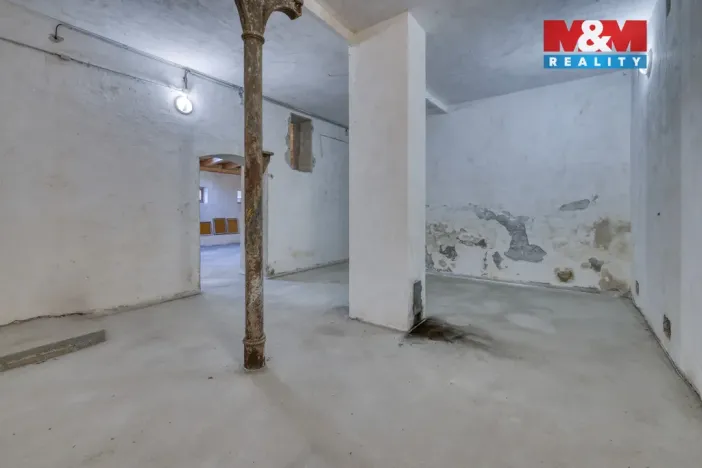 Prodej činžovního domu, Bečov nad Teplou, Nádražní, 219 m2