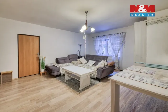 Prodej činžovního domu, Bečov nad Teplou, Nádražní, 219 m2