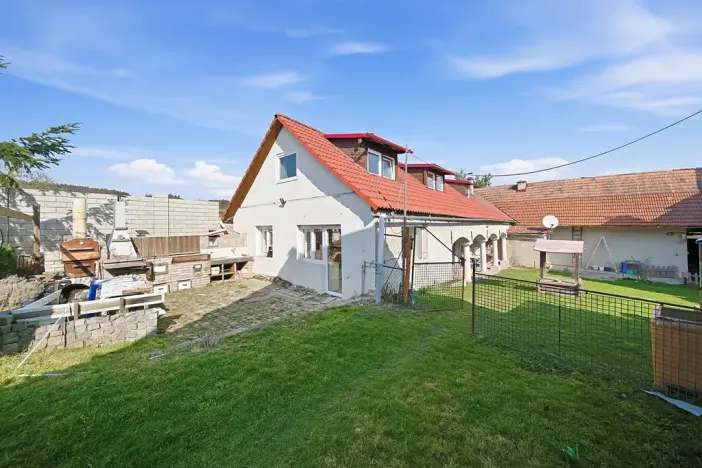 Prodej rodinného domu, Hvozd, 216 m2