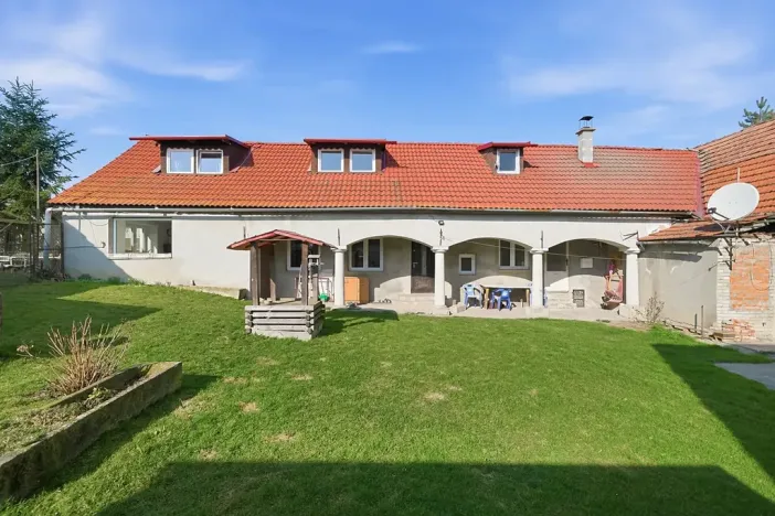 Prodej vícegeneračního domu, Hvozd, 216 m2