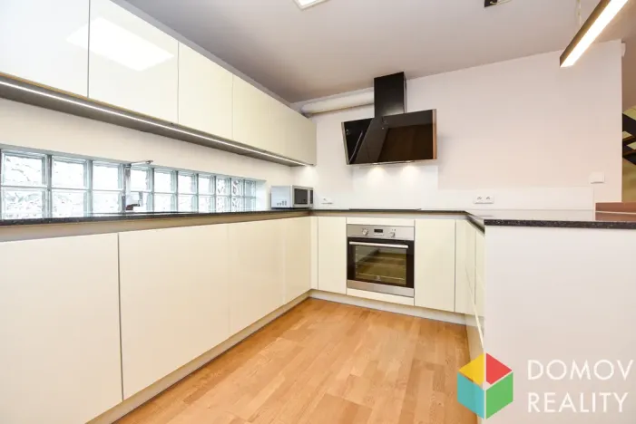 Prodej bytu 3+kk, Beroun - Beroun-Město, Nad Paloučkem, 108 m2