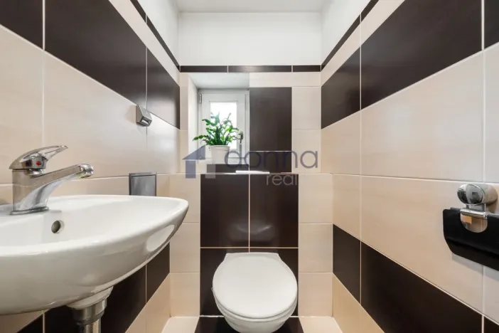 Prodej bytu 4+kk, Praha, Tolstého, 145 m2