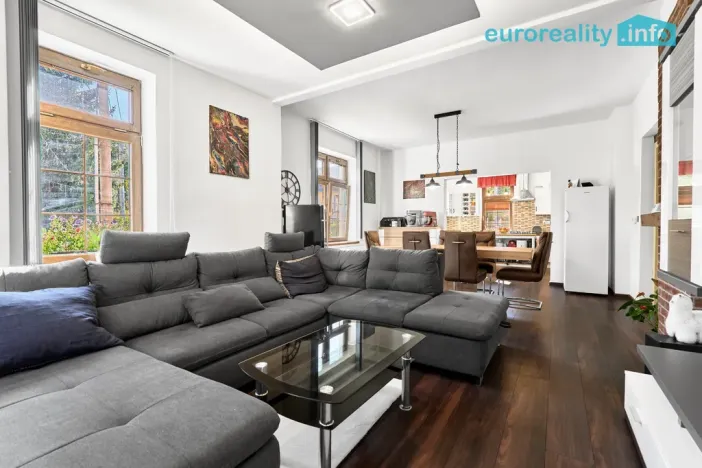 Prodej rodinného domu, Sadov - Bor, 470 m2