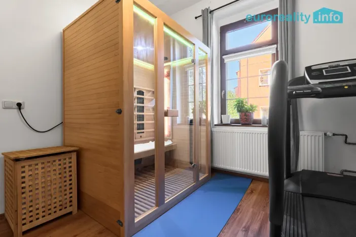 Prodej rodinného domu, Sadov - Bor, 470 m2