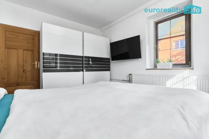 Prodej rodinného domu, Sadov - Bor, 470 m2