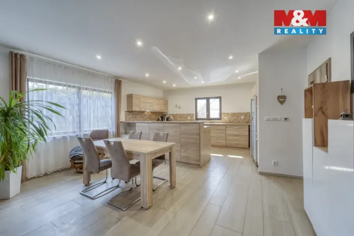 Prodej rodinného domu, Tymákov, 154 m2