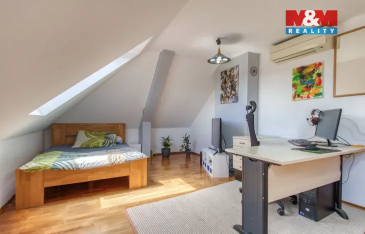 Prodej rodinného domu, Psáry, Pod Skalou, 218 m2