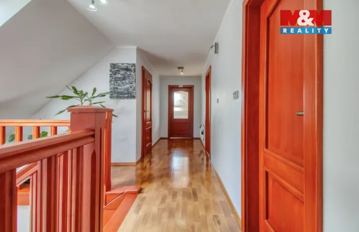 Prodej rodinného domu, Psáry, Pod Skalou, 218 m2