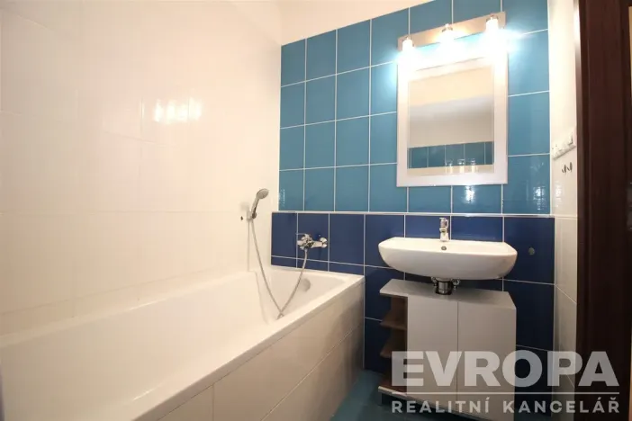 Pronájem bytu 2+kk, Praha - Háje, Jurkovičova, 53 m2