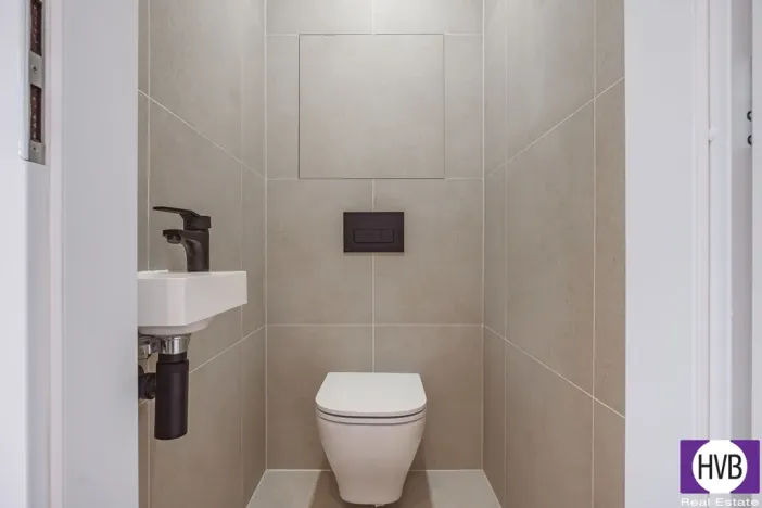 Prodej bytu 3+kk, Praha, Černokostelecká, 61 m2