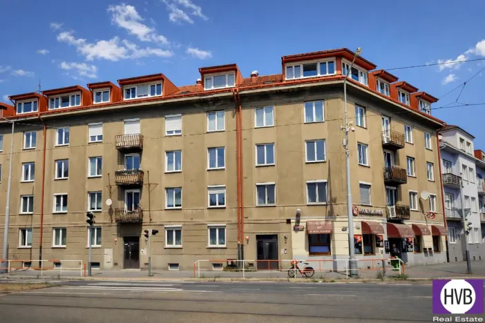 Prodej bytu 3+kk, Praha, Černokostelecká, 61 m2