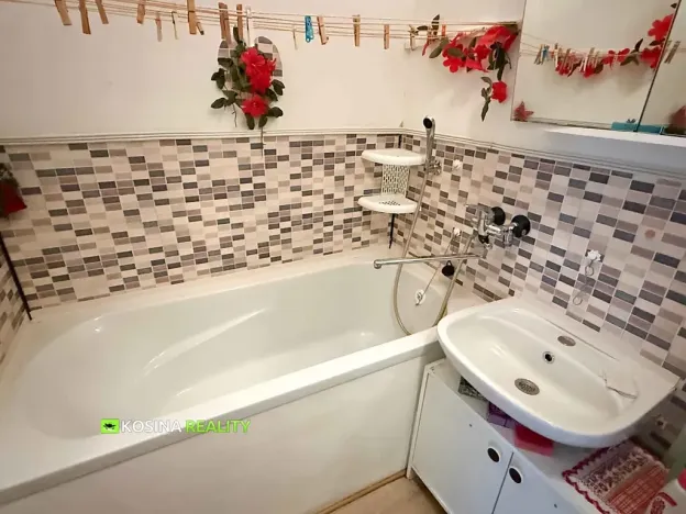 Prodej bytu 2+1, Kynšperk nad Ohří, náměstí SNP, 42 m2