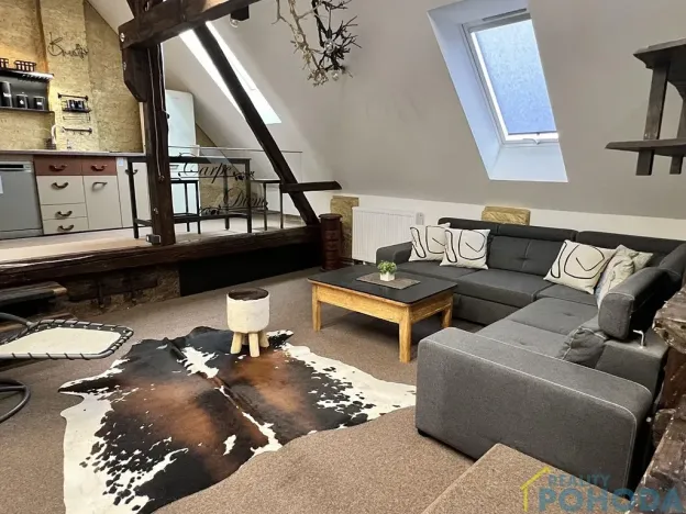 Pronájem bytu 2+kk, Holice, Hradecká, 54 m2