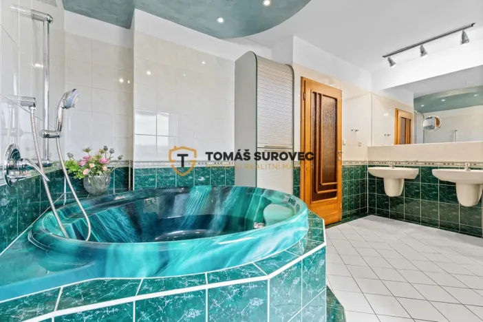 Prodej rodinného domu, Horní Lideč, 240 m2