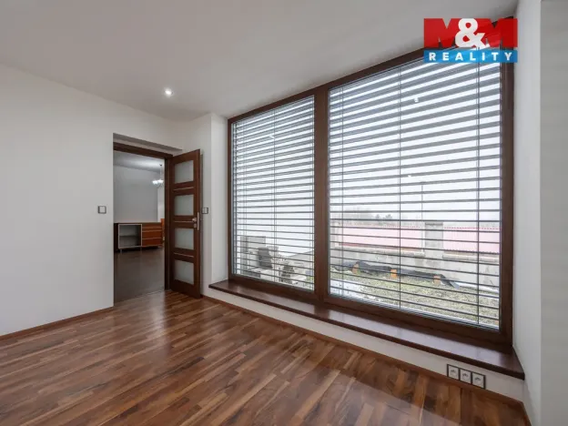 Prodej rodinného domu, Neustupov, 450 m2