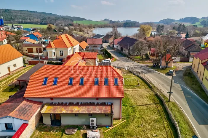 Prodej rodinného domu, Drhovy, 340 m2