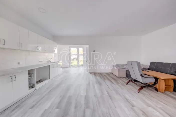 Prodej rodinného domu, Drhovy, 340 m2