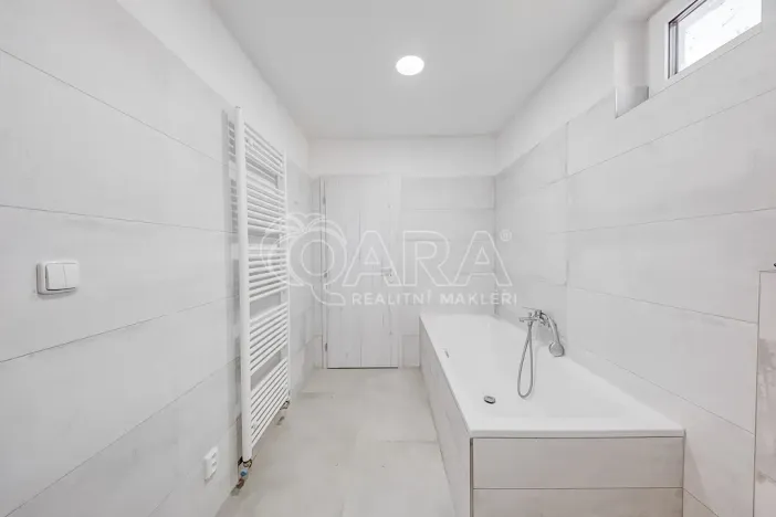 Prodej rodinného domu, Drhovy, 340 m2