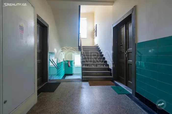 Pronájem bytu 2+kk, Praha - Nusle, Táborská, 57 m2