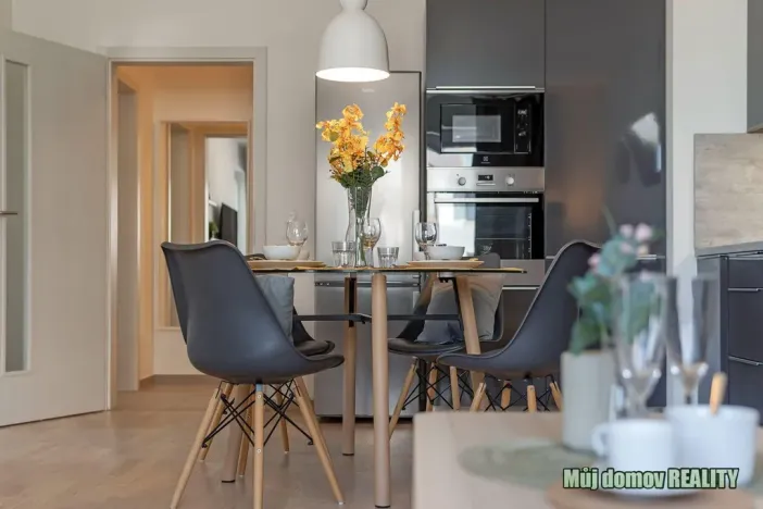 Pronájem bytu 2+kk, Praha - Hloubětín, Laponská, 49 m2