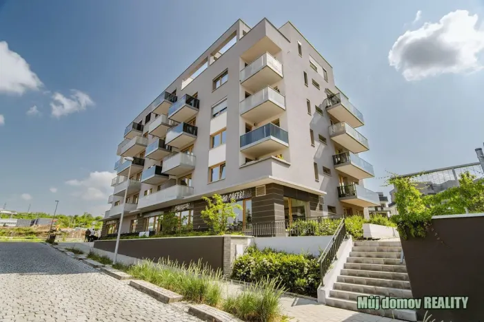 Pronájem bytu 2+kk, Praha - Hloubětín, Laponská, 49 m2