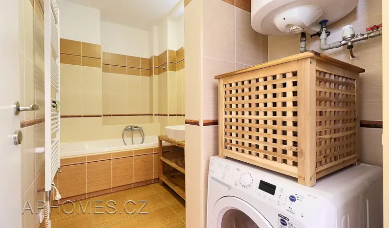 Pronájem bytu 3+kk, Praha - Vinohrady, Sobotecká, 65 m2