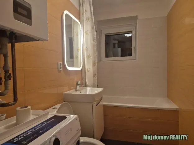 Pronájem bytu 2+1, Praha - Dejvice, Vostrovská, 52 m2