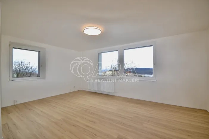 Pronájem bytu 1+1, Praha - Hloubětín, Kukelská, 43 m2