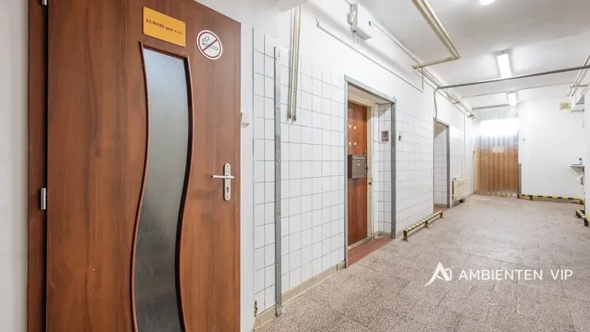 Prodej obchodního prostoru, Újezd u Brna, Nádražní, 901 m2