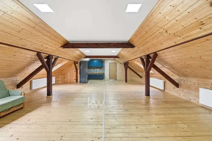 Prodej obchodního prostoru, Milíkov, 420 m2