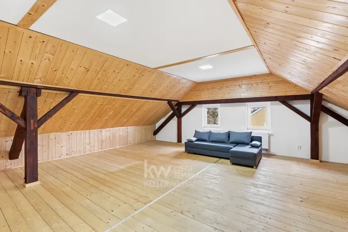 Prodej obchodního prostoru, Milíkov, 420 m2