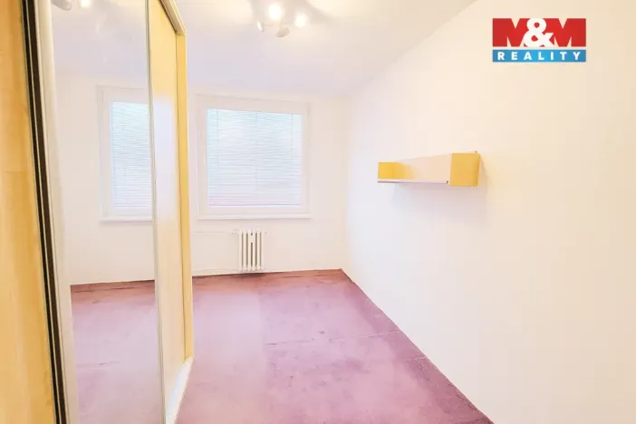Pronájem bytu 2+kk, Kralupy nad Vltavou, sídl. U Cukrovaru, 42 m2
