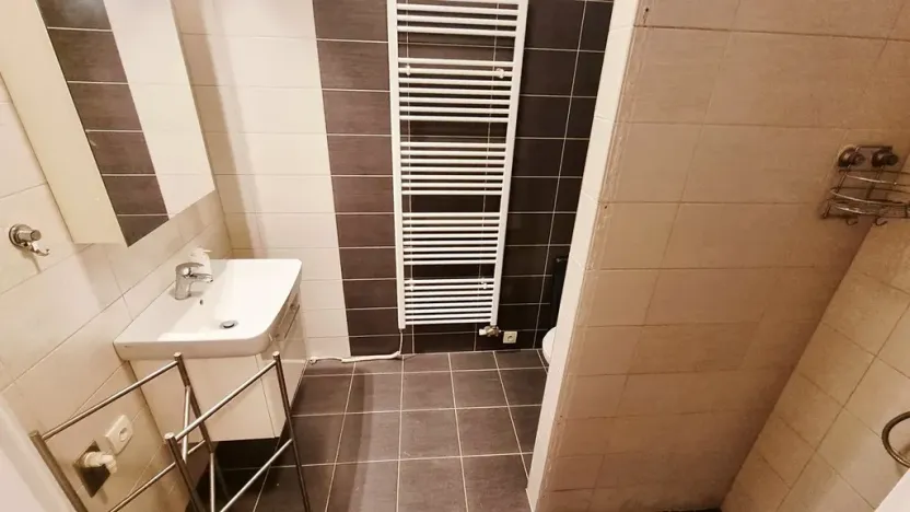 Pronájem bytu 1+kk, Brno, Karáskovo náměstí, 25 m2